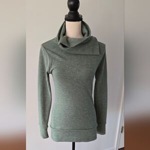 KAVU Women's Sweetie Sweater Green Turtleneck Size Small XS Outdoor